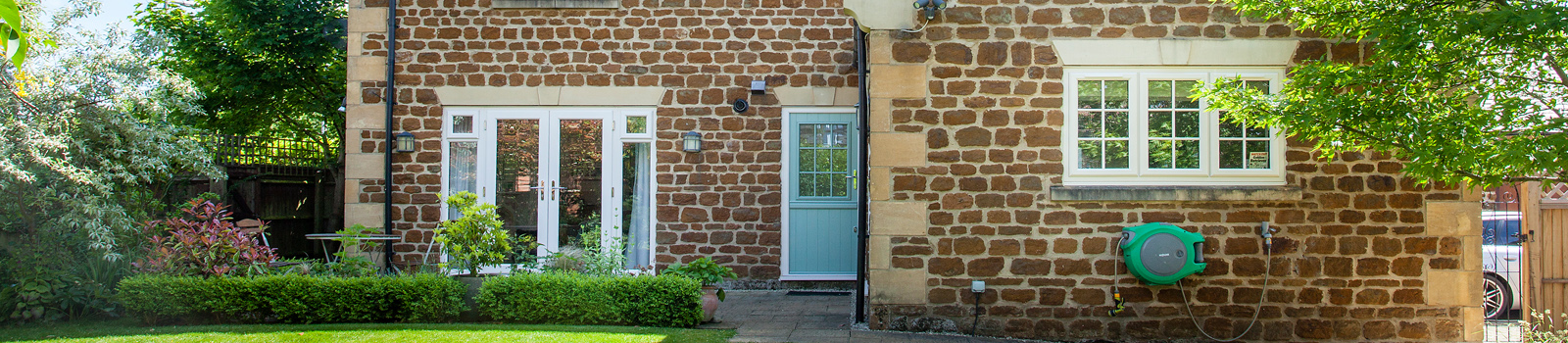 Banner Home Page03